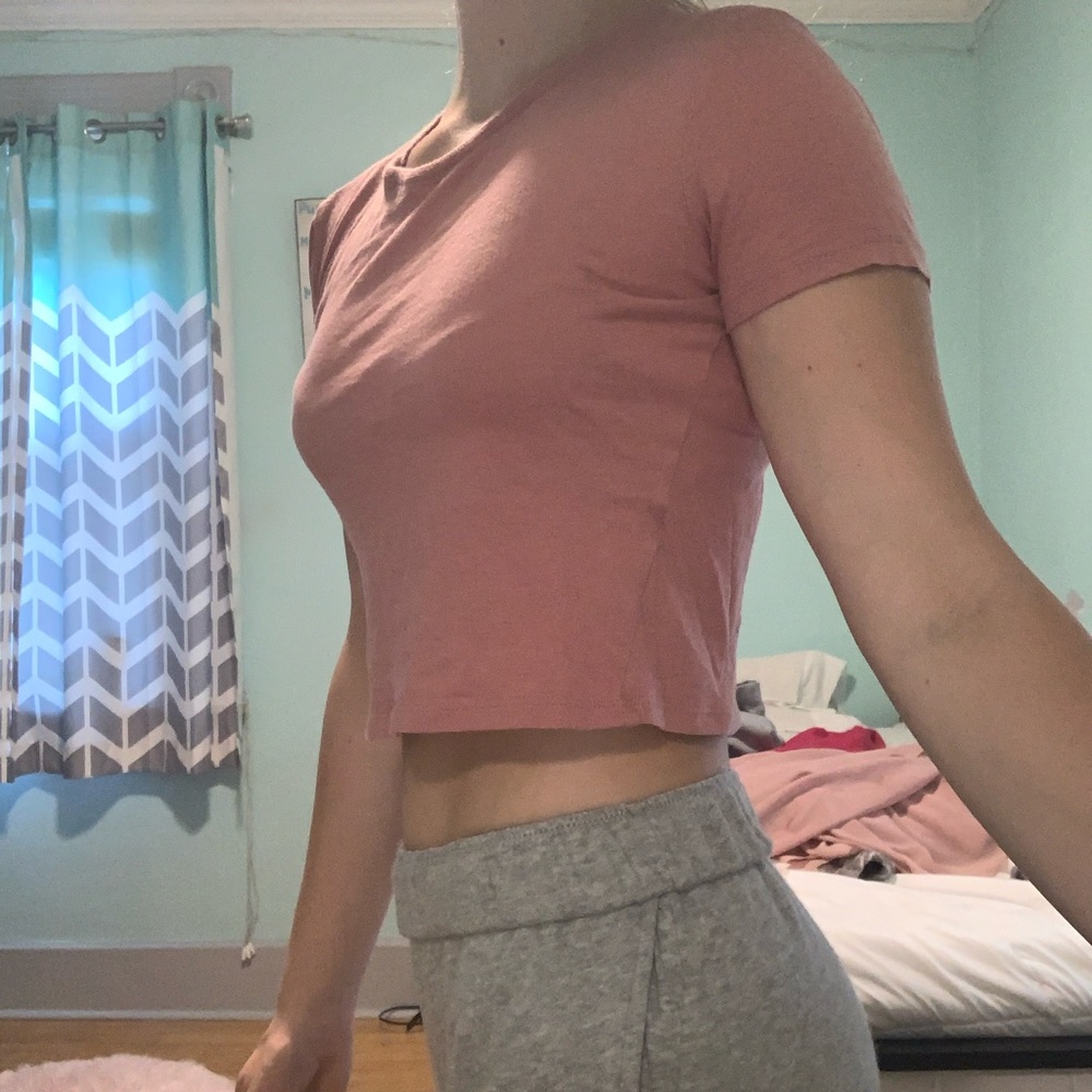 Short sleeve crop top!!💕💕💕